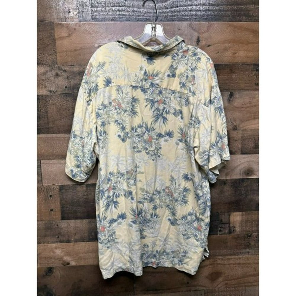 IZOD Men's Short Sleeve Button Up Size X-Large *100%‎ Silk* - Picture 3 of 3